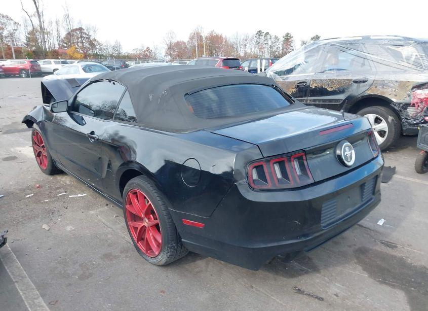 Photo 3 of 2013 Ford Mustang V6 (VIN 1ZVBP8EM7D5281346)