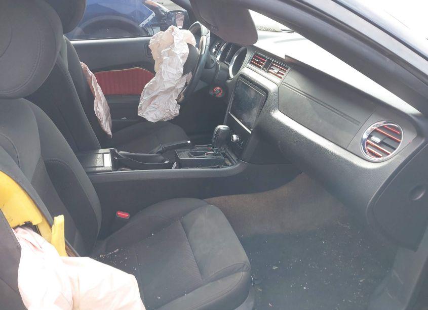 Photo 5 of 2013 Ford Mustang V6 (VIN 1ZVBP8EM7D5281346)