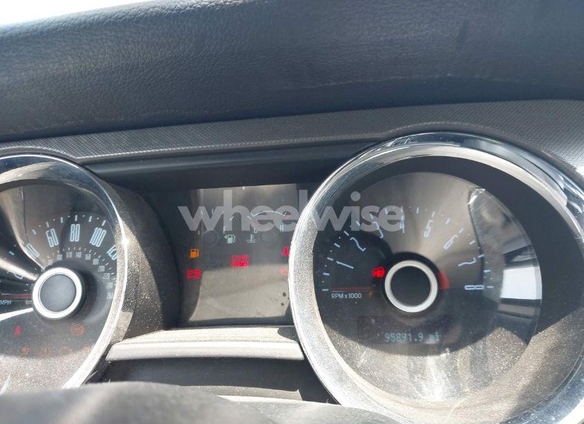 Photo 7 of 2014 Ford Mustang V6 (VIN 1ZVBP8EM7E5275774)