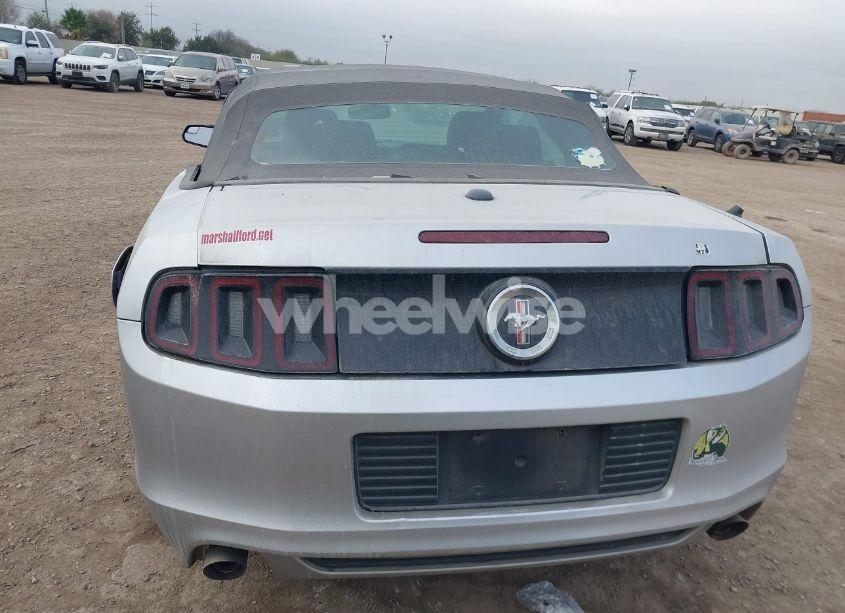 Photo 15 of 2014 Ford Mustang V6 PREMIUM (VIN 1ZVBP8EM7E5302536)