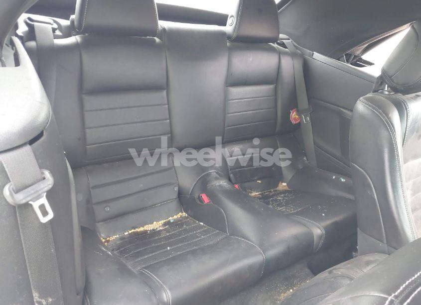 Photo 8 of 2014 Ford Mustang V6 PREMIUM (VIN 1ZVBP8EM7E5302536)