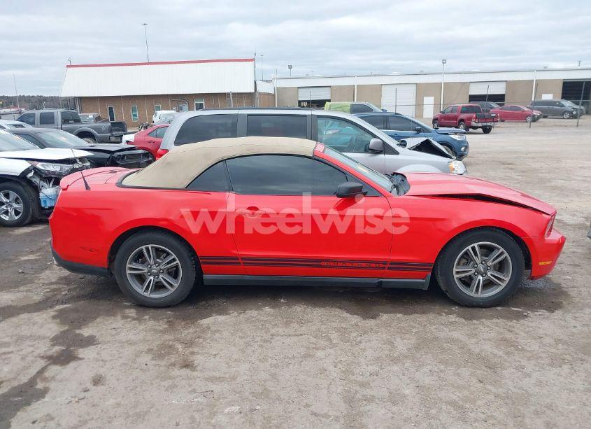 Photo 13 of 2011 Ford Mustang V6 PREMIUM (VIN 1ZVBP8EM8B5109145)