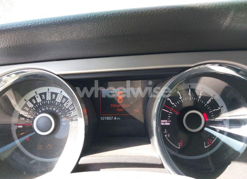 Photo 7 of 2013 Ford Mustang V6 PREMIUM (VIN 1ZVBP8EM8D5237212)