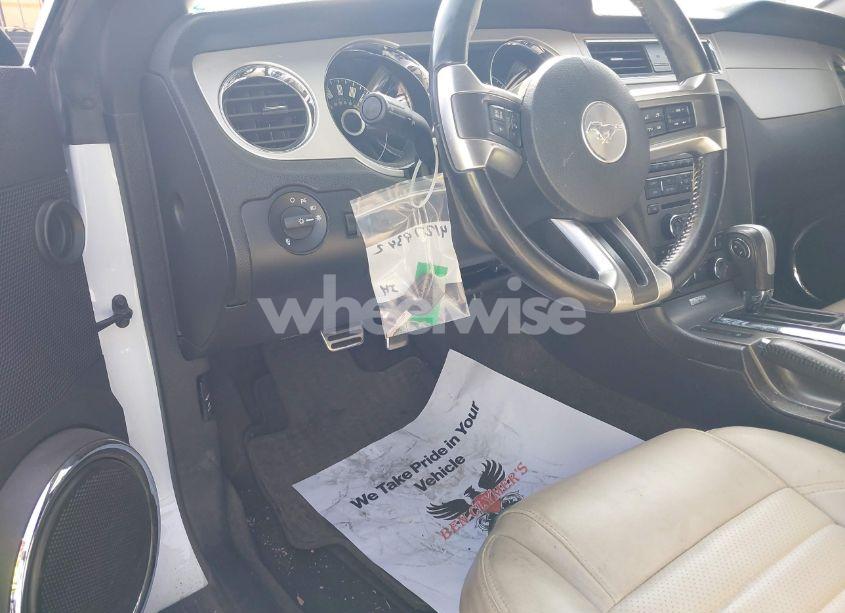 Photo 17 of 2014 Ford Mustang V6 PREMIUM (VIN 1ZVBP8EM8E5228964)