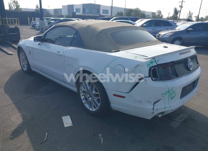 Photo 3 of 2014 Ford Mustang V6 PREMIUM (VIN 1ZVBP8EM8E5228964)