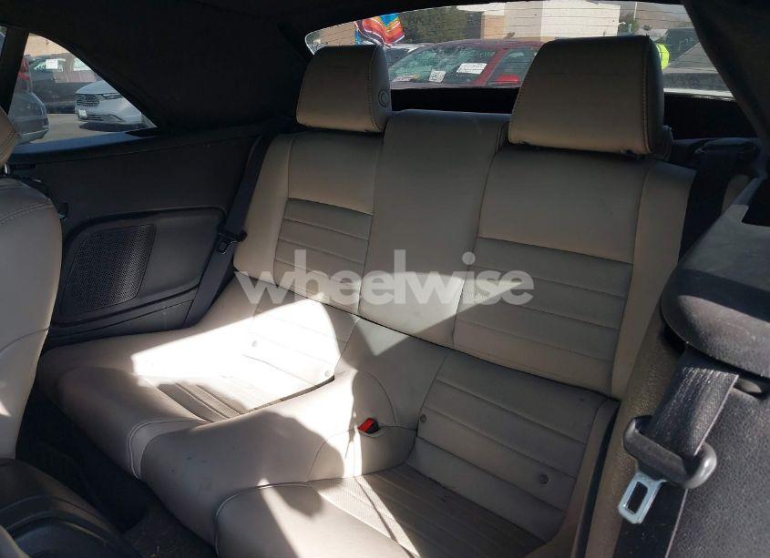 Photo 8 of 2014 Ford Mustang V6 PREMIUM (VIN 1ZVBP8EM8E5228964)