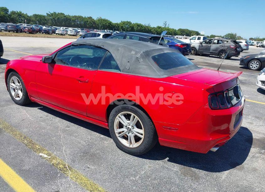 Photo 3 of 2014 Ford Mustang V6 (VIN 1ZVBP8EM8E5234165)