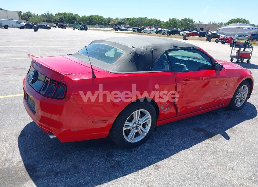 Photo 4 of 2014 Ford Mustang V6 (VIN 1ZVBP8EM8E5234165)