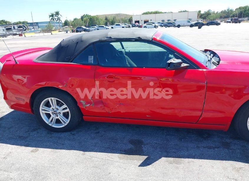 Photo 6 of 2014 Ford Mustang V6 (VIN 1ZVBP8EM8E5234165)
