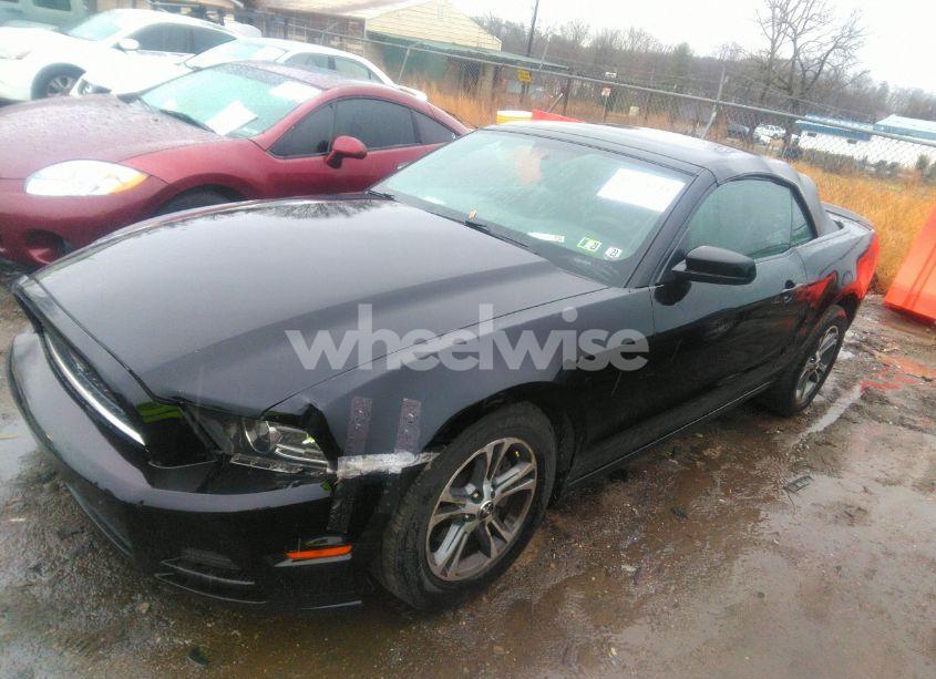 Photo 2 of 2014 Ford Mustang V6 PREMIUM (VIN 1ZVBP8EM8E5262595)