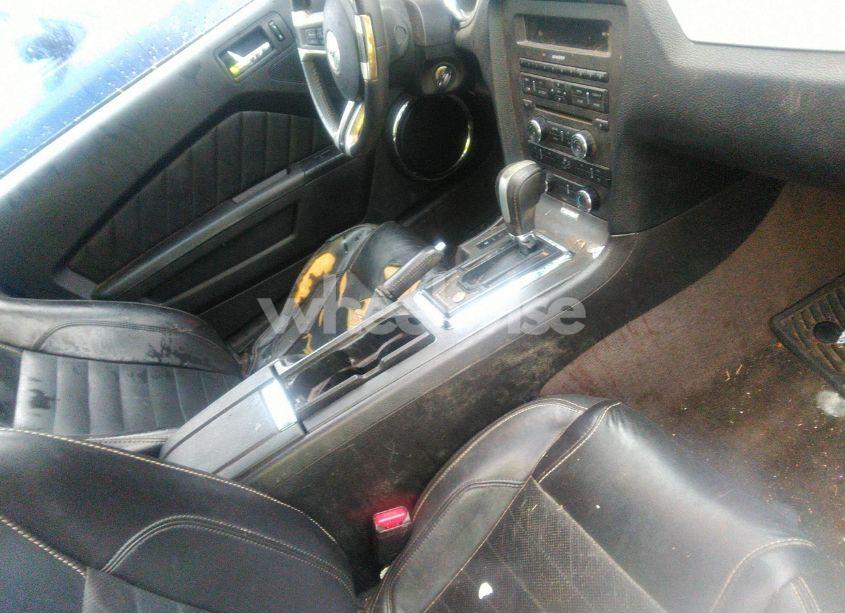 Photo 5 of 2014 Ford Mustang V6 PREMIUM (VIN 1ZVBP8EM8E5262595)