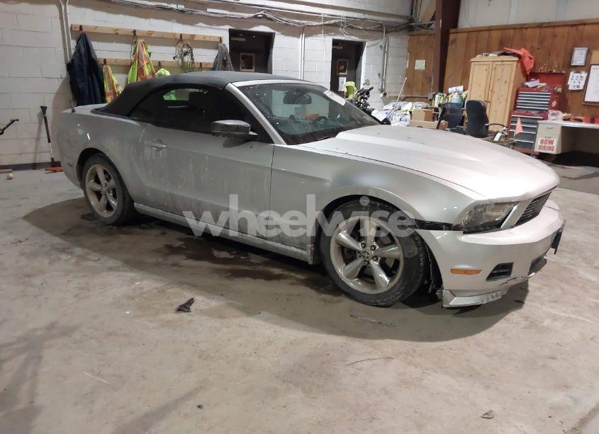 2012 Ford Mustang V6 PREMIUM (VIN 1ZVBP8EM9C5212396) main photo