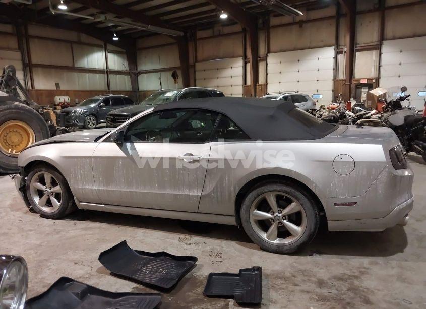 Photo 14 of 2012 Ford Mustang V6 PREMIUM (VIN 1ZVBP8EM9C5212396)
