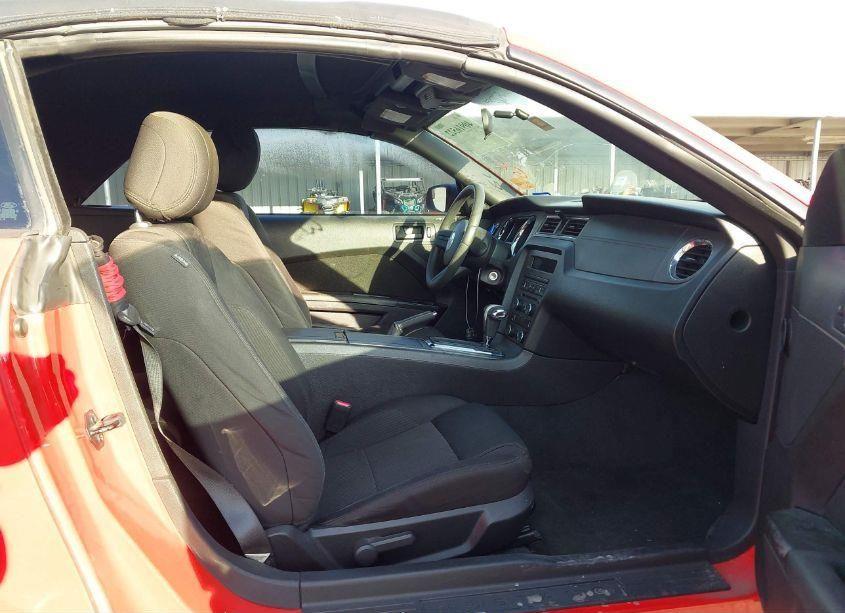 Photo 5 of 2012 Ford Mustang V6 (VIN 1ZVBP8EM9C5283310)