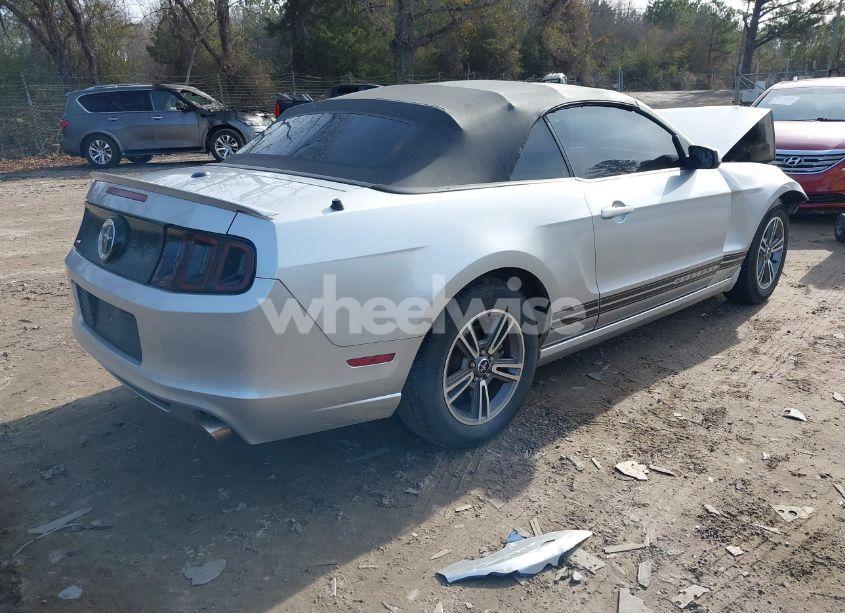 Photo 4 of 2013 Ford Mustang V6 PREMIUM (VIN 1ZVBP8EM9D5236439)