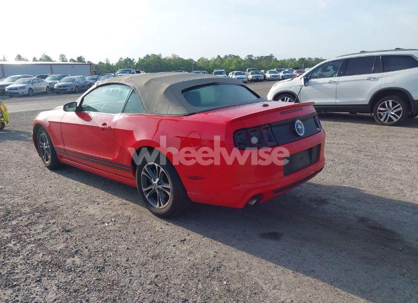 Photo 3 of 2014 Ford Mustang V6 PREMIUM (VIN 1ZVBP8EM9E5275890)