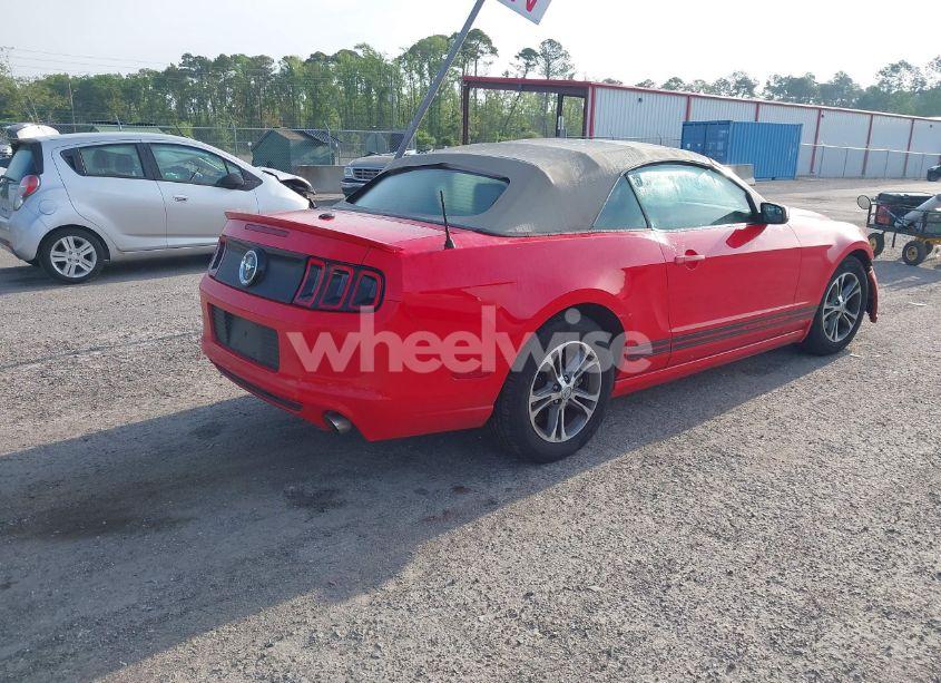 Photo 4 of 2014 Ford Mustang V6 PREMIUM (VIN 1ZVBP8EM9E5275890)