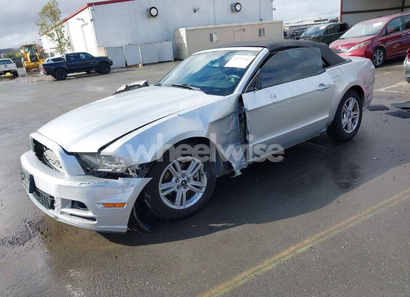 Photo 2 of 2014 Ford Mustang V6 (VIN 1ZVBP8EM9E5316695)