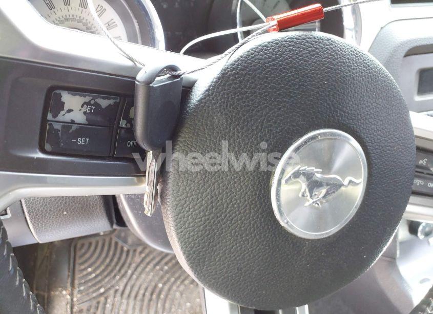 Photo 11 of 2011 Ford Mustang V6 PREMIUM (VIN 1ZVBP8EMXB5154121)