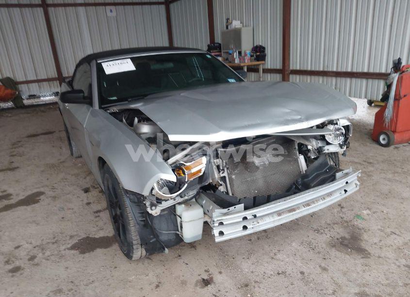 2011 Ford Mustang V6 (VIN 1ZVBP8EMXB5159321) main photo