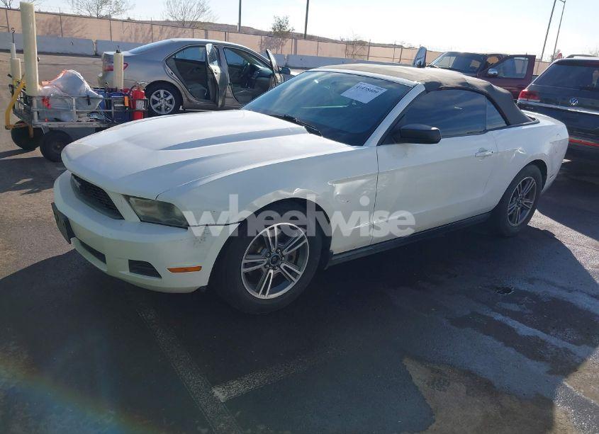 Photo 2 of 2012 Ford Mustang V6 PREMIUM (VIN 1ZVBP8EMXC5222287)