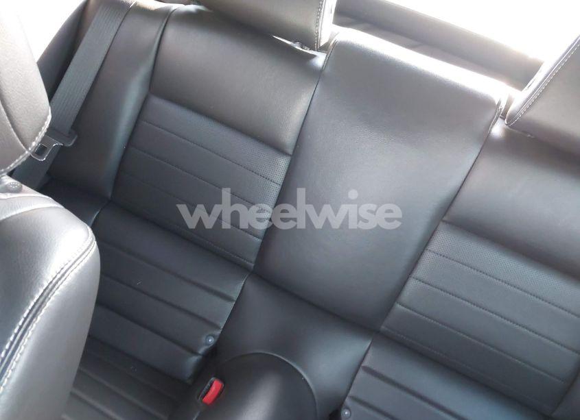 Photo 8 of 2014 Ford Mustang N/A (VIN 1ZVBP8EMXE5266387)