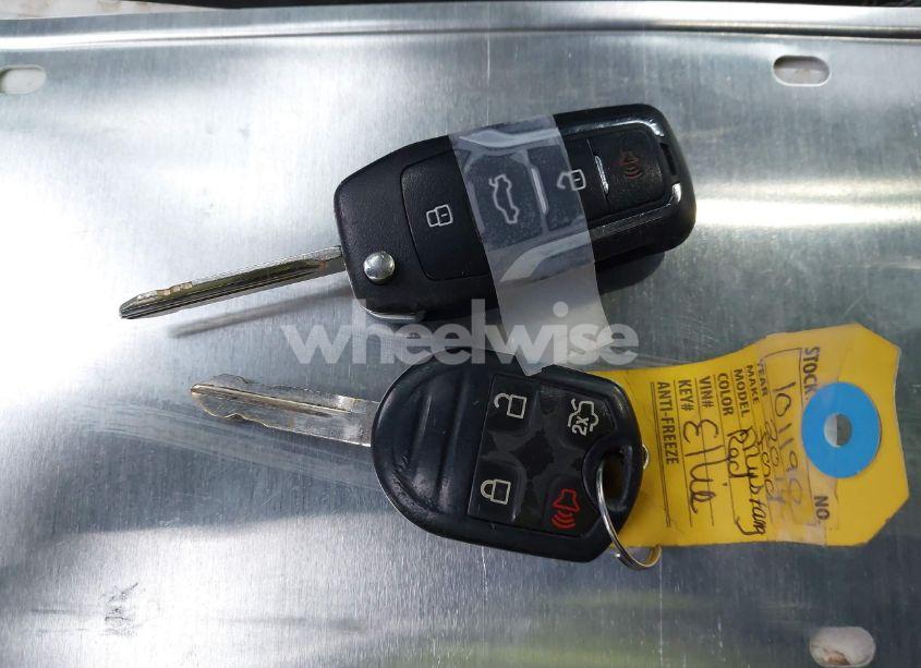 Photo 11 of 2014 Ford Mustang V6 PREMIUM (VIN 1ZVBP8EMXE5304703)