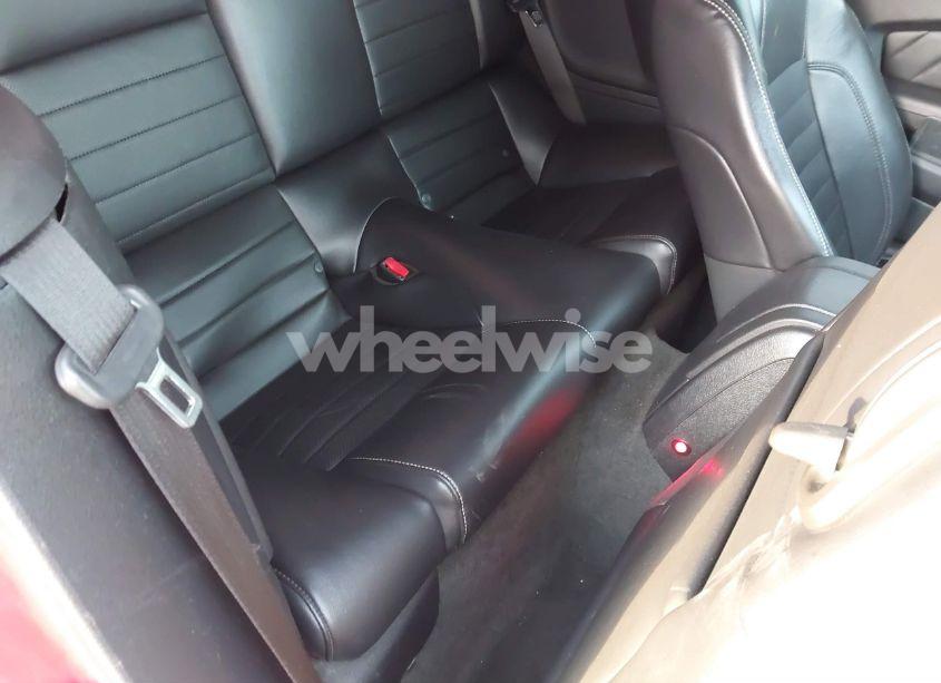 Photo 8 of 2014 Ford Mustang V6 PREMIUM (VIN 1ZVBP8EMXE5304703)