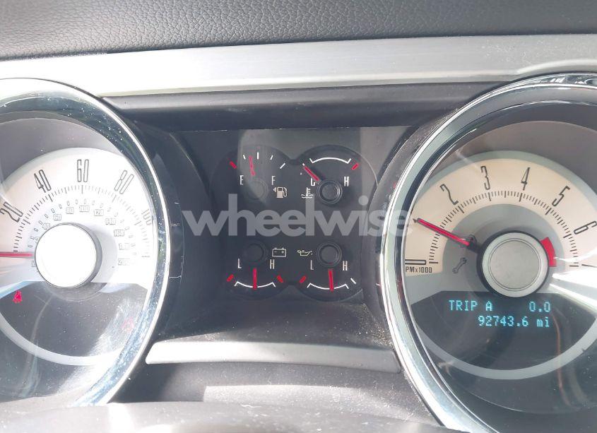 Photo 7 of 2010 Ford Mustang V6/V6 PREMIUM (VIN 1ZVBP8EN0A5113245)