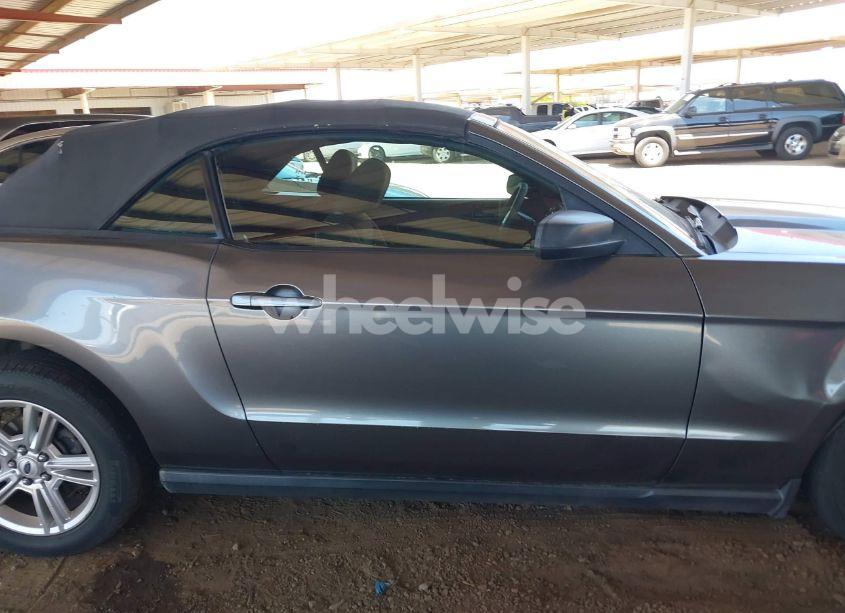 Photo 13 of 2010 Ford Mustang V6 (VIN 1ZVBP8EN4A5172296)