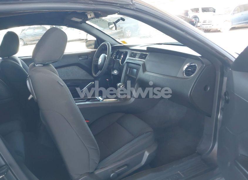 Photo 5 of 2010 Ford Mustang V6 (VIN 1ZVBP8EN4A5172296)