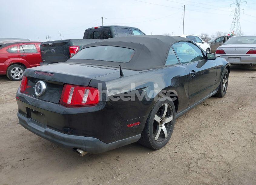 Photo 4 of 2010 Ford Mustang V6/V6 PREMIUM (VIN 1ZVBP8EN5A5113435)