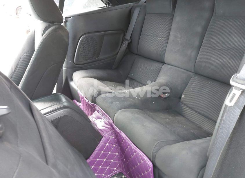 Photo 8 of 2010 Ford Mustang V6/V6 PREMIUM (VIN 1ZVBP8EN5A5113435)