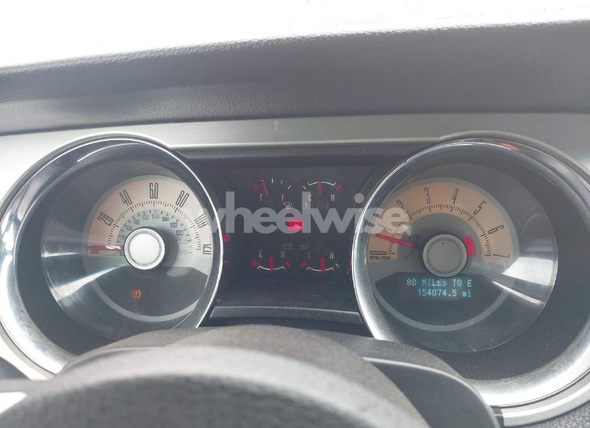 Photo 7 of 2010 Ford Mustang V6/V6 PREMIUM (VIN 1ZVBP8EN5A5159265)