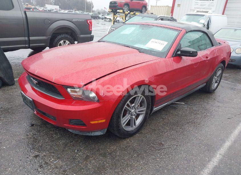 Photo 2 of 2010 Ford Mustang V6 PREMIUM (VIN 1ZVBP8EN6A5113363)
