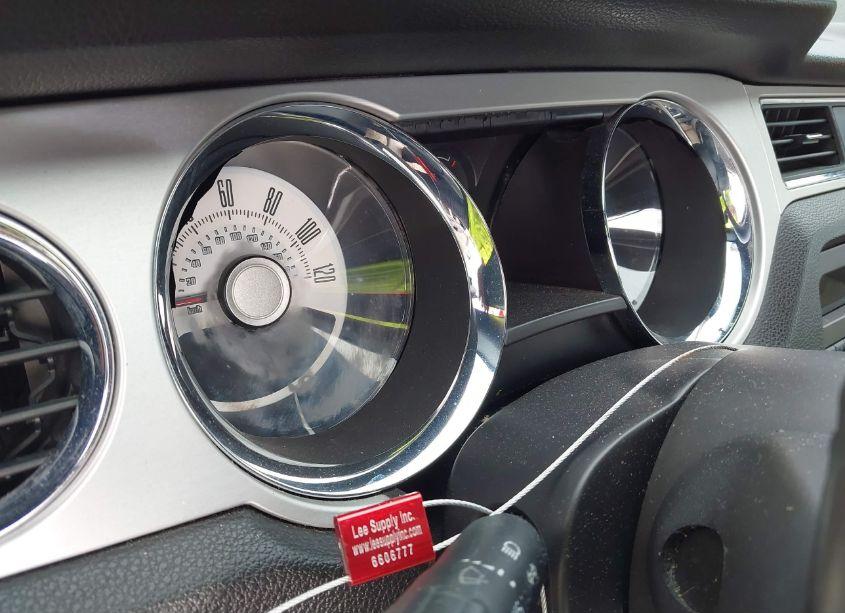 Photo 15 of 2010 Ford Mustang V6/V6 PREMIUM (VIN 1ZVBP8EN6A5158822)