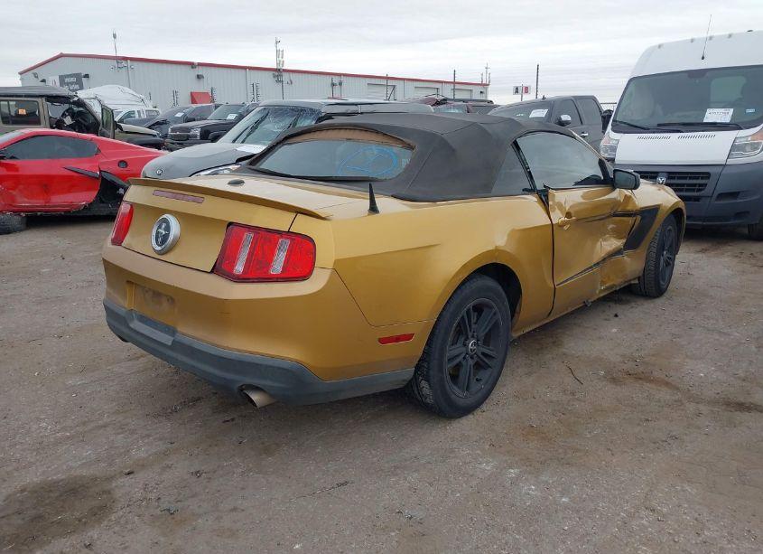 Photo 4 of 2010 Ford Mustang V6 PREMIUM (VIN 1ZVBP8EN6A5167469)