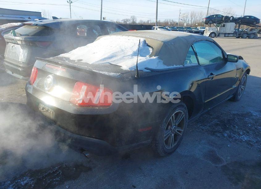 Photo 4 of 2010 Ford Mustang V6/V6 PREMIUM (VIN 1ZVBP8EN6A5173854)