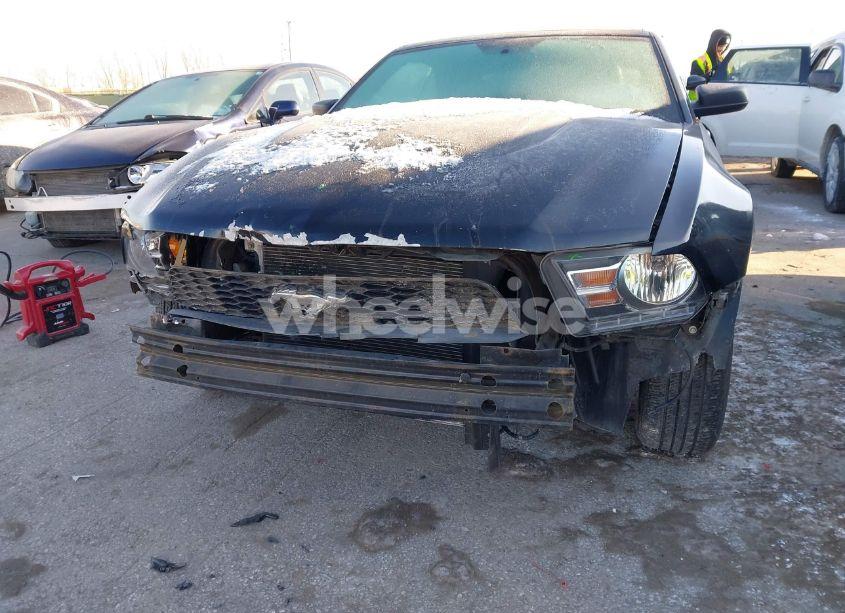 Photo 6 of 2010 Ford Mustang V6/V6 PREMIUM (VIN 1ZVBP8EN6A5173854)