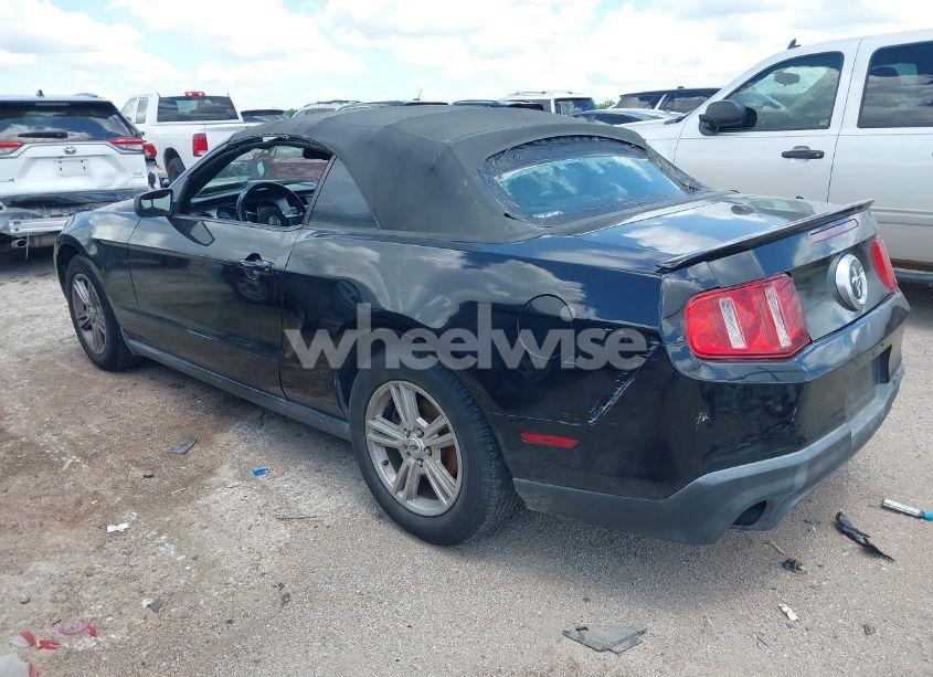 Photo 3 of 2010 Ford Mustang V6/V6 PREMIUM (VIN 1ZVBP8EN7A5127918)