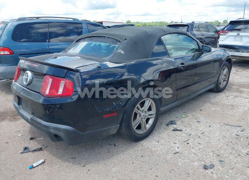 Photo 4 of 2010 Ford Mustang V6/V6 PREMIUM (VIN 1ZVBP8EN7A5127918)