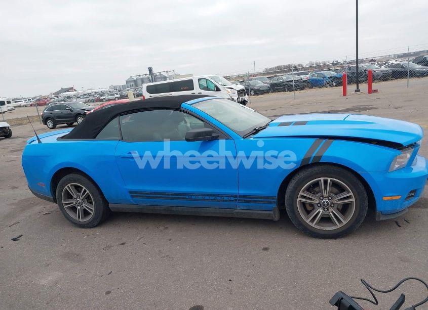 Photo 13 of 2010 Ford Mustang V6 PREMIUM (VIN 1ZVBP8EN7A5167142)