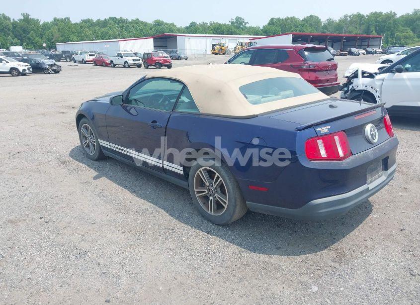 Photo 3 of 2010 Ford Mustang V6/V6 PREMIUM (VIN 1ZVBP8EN7A5171725)