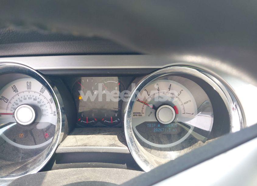 Photo 7 of 2010 Ford Mustang V6/V6 PREMIUM (VIN 1ZVBP8EN7A5171725)