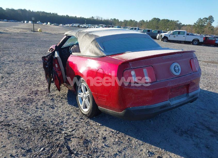 Photo 3 of 2010 Ford Mustang V6/V6 PREMIUM (VIN 1ZVBP8EN7A5177668)