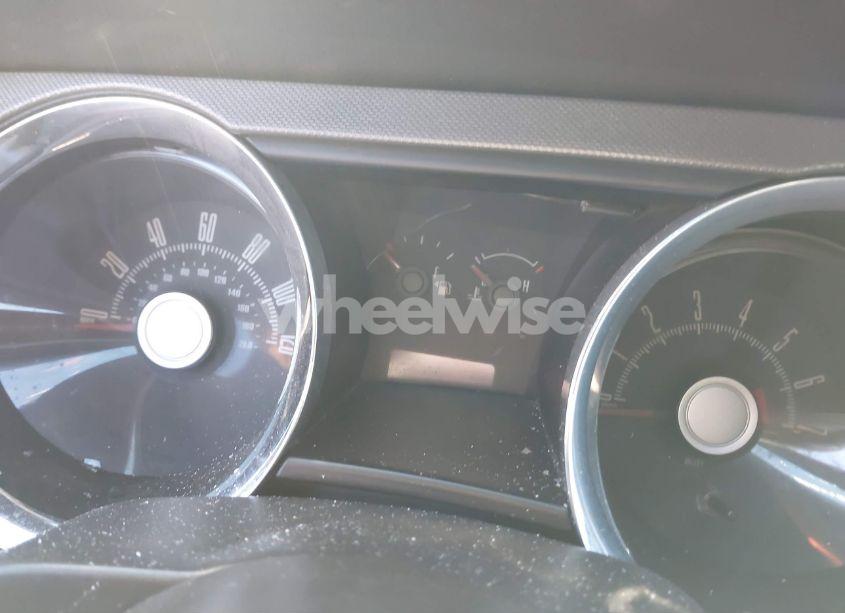 Photo 7 of 2010 Ford Mustang V6/V6 PREMIUM (VIN 1ZVBP8EN7A5177668)