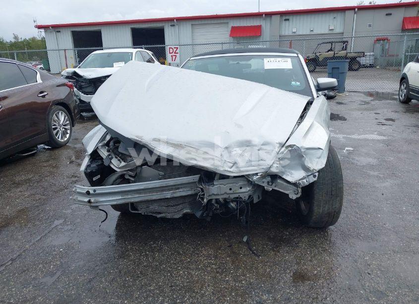 Photo 12 of 2010 Ford Mustang V6/V6 PREMIUM (VIN 1ZVBP8EN8A5169594)