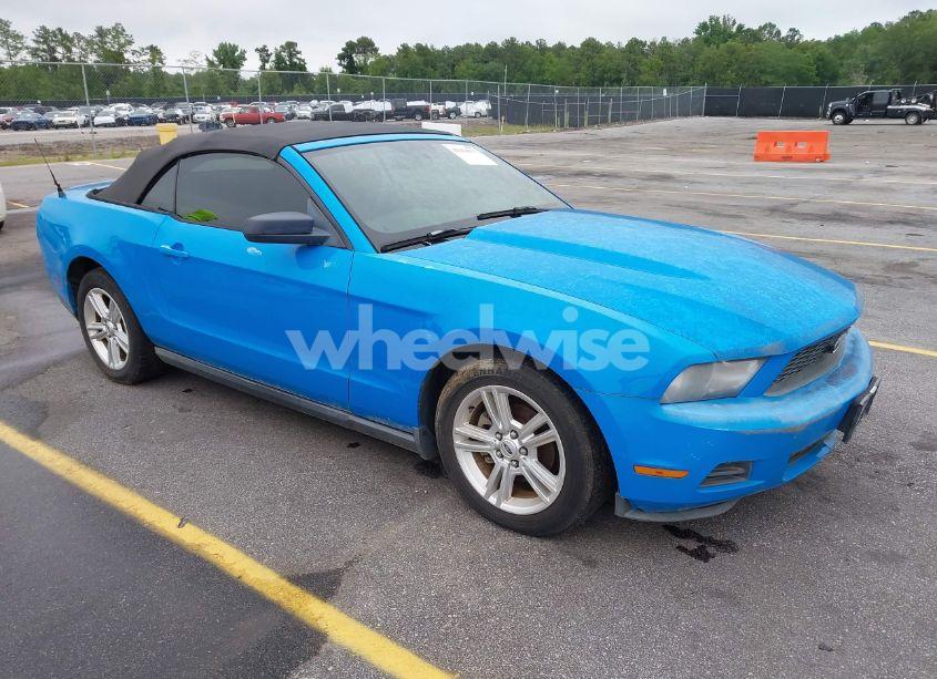 2010 Ford Mustang V6/V6 PREMIUM (VIN 1ZVBP8EN8A5179686) main photo