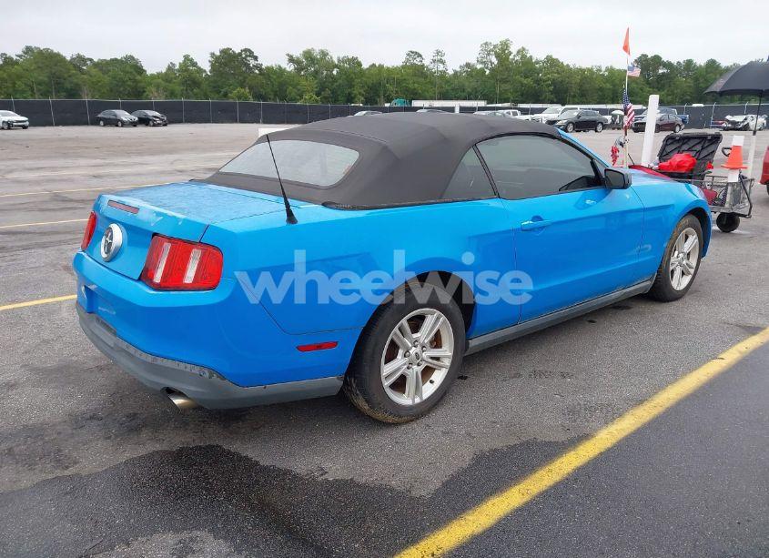 Photo 4 of 2010 Ford Mustang V6/V6 PREMIUM (VIN 1ZVBP8EN8A5179686)