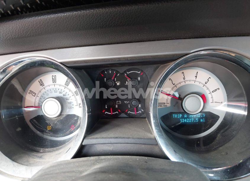 Photo 7 of 2010 Ford Mustang V6/V6 PREMIUM (VIN 1ZVBP8ENXA5179088)